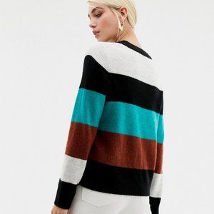 Long sleeve fine knit stripe sweater